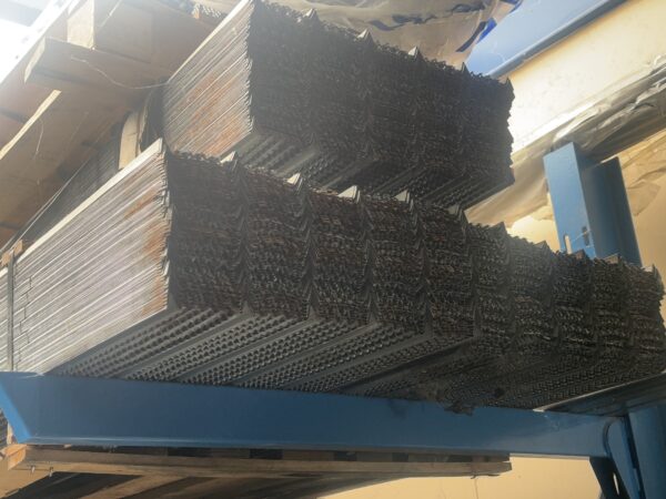 Strekmetaal 450*2000*0.3mm verloren bekisting